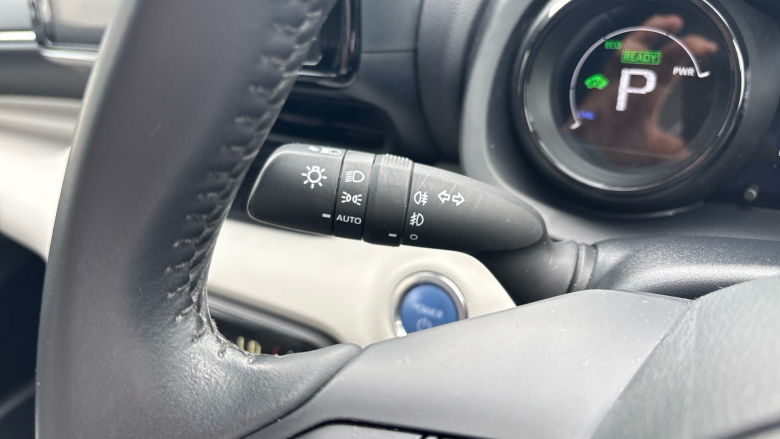Toyota Yaris 1.5 Hybrid Excel 5dr CVT Hybrid Hatchback